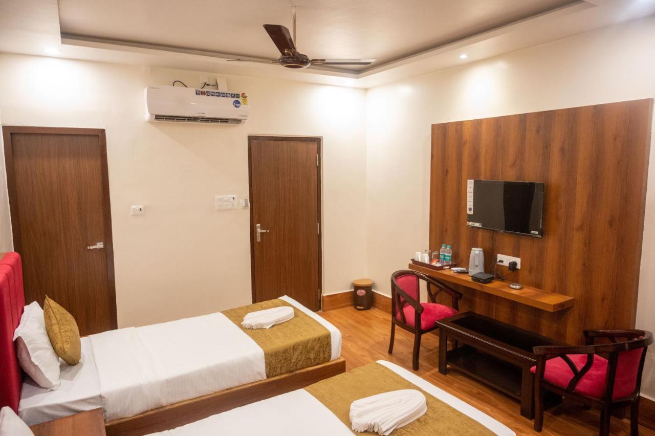 Hotel Kiran Palace Varanasi